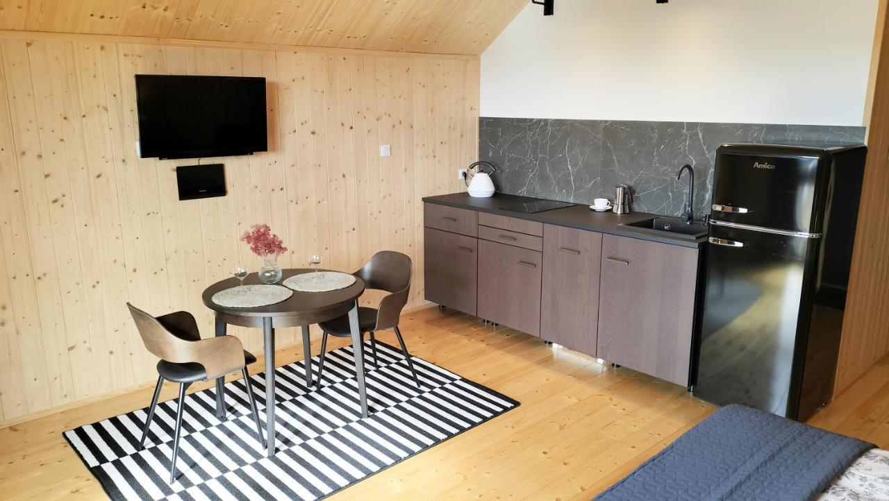 Dzikie Lisko - Apartament Z Klimatyzacja Lesko Esterno foto